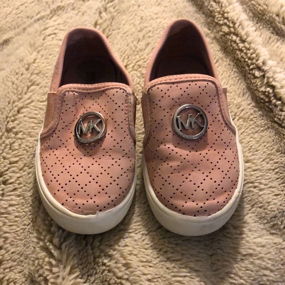 🔹4 for $30 Michael Kors Girls Slip-ons - Picture 1 of 5